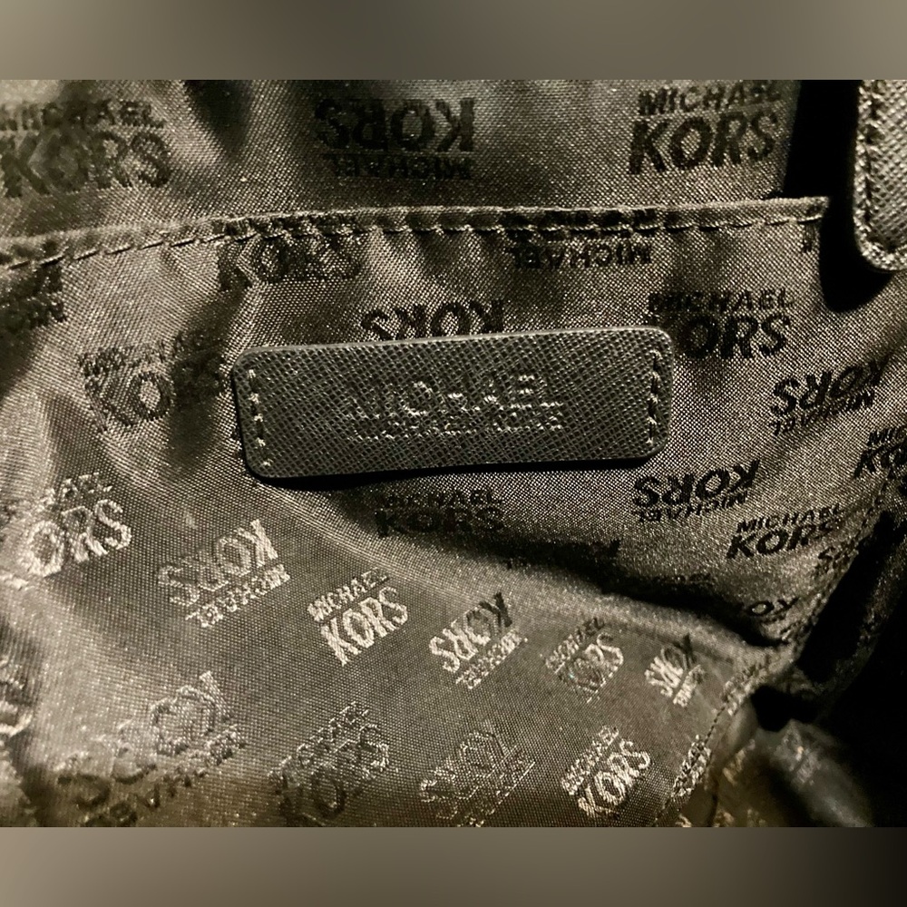 Very Rare Michael Kors | Authentic | Laser Cut Jet Set  Black Tote |Gold Accents - Picture 5 of 8